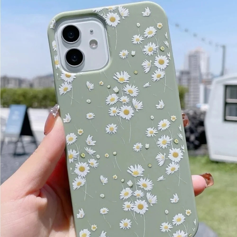 ⚠️Clearance iPhone 13/Pro/Pro Max Green Floral Pattern Phone Case - Picture 2 of 4